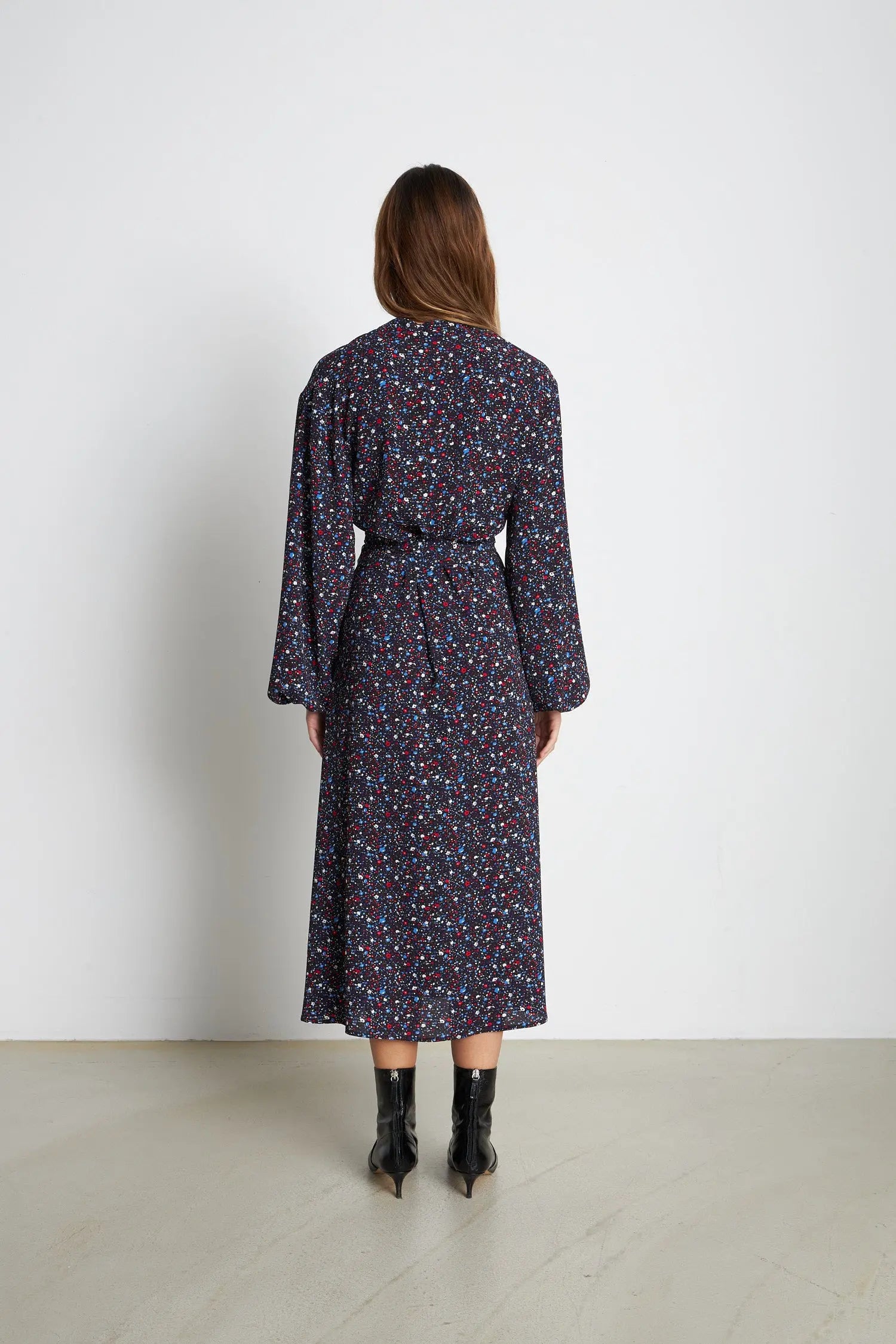 Stella Nova Midi wrap dress with all over print Dress 756 Flower Field