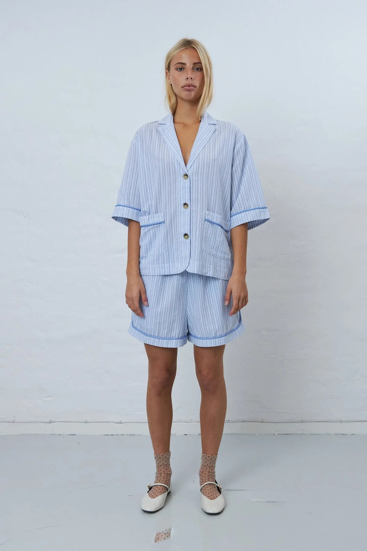 Stella Nova Shortsleeved pyjamas shirt Shirt 023 White with Blue Stripes