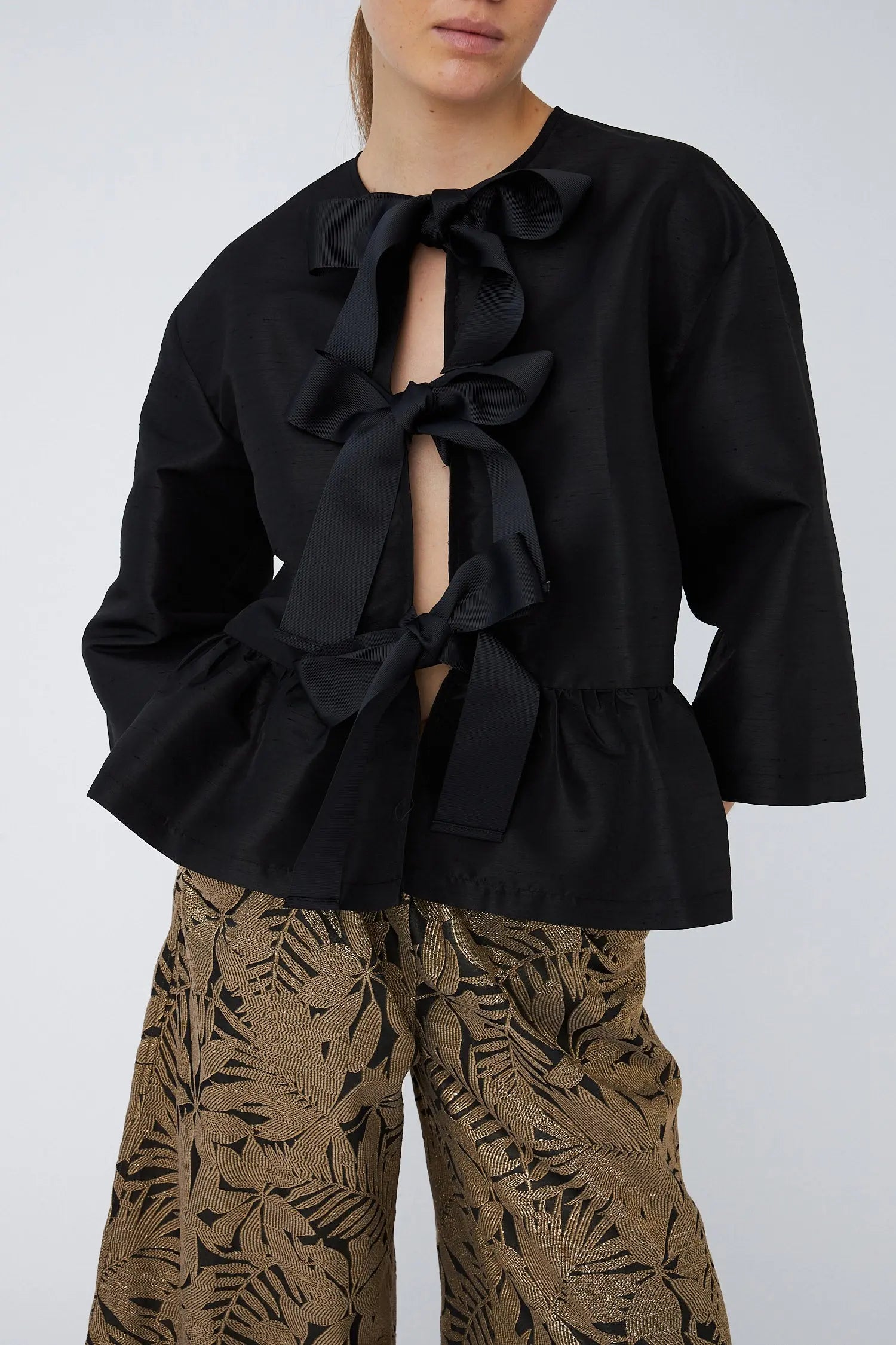 Stella Nova Crispy Peplum Bow Blouse Blouse 999 Black