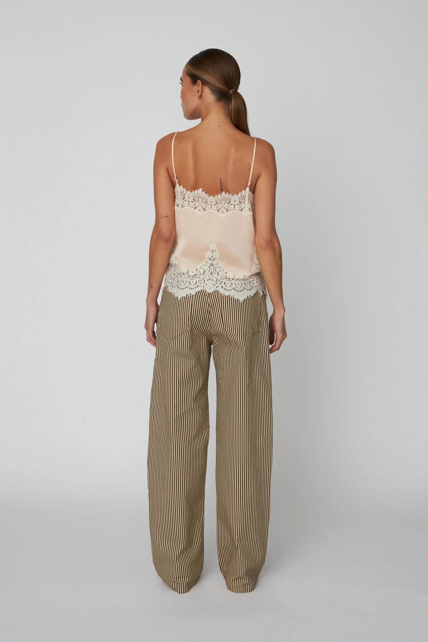 Stella Nova Delicate Lace Top Top 558 Pale Pink