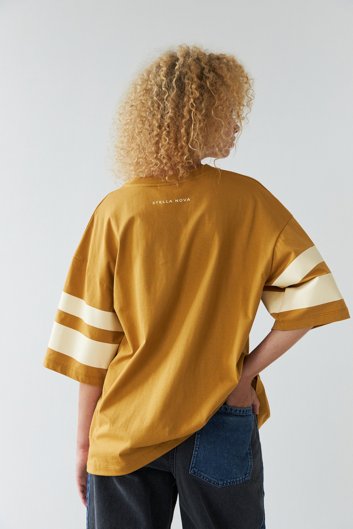 Stella Nova Oversized cotton T-shirt T-shirt 118 Burned Yellow