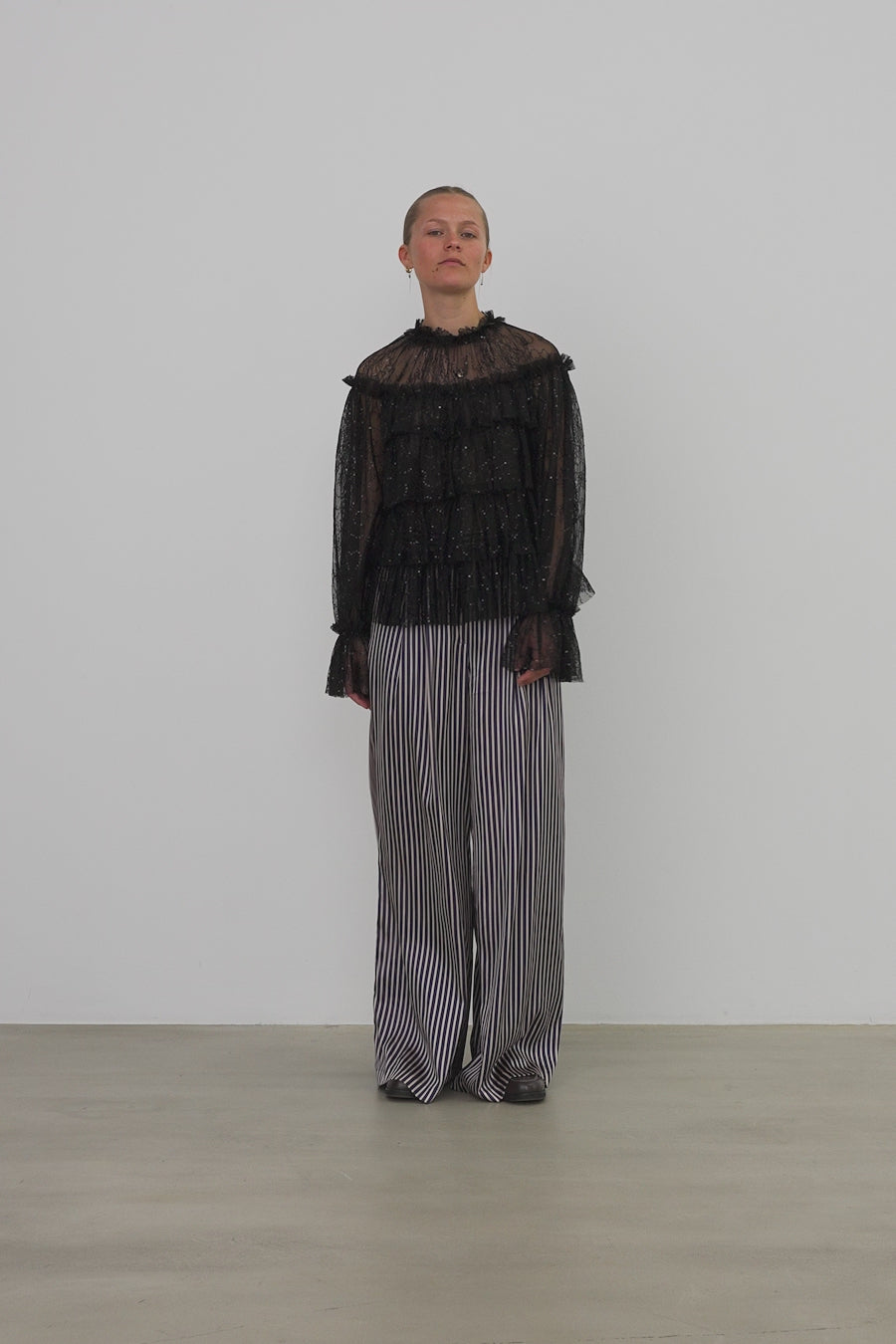 Stella Nova Sheer Frill Lace Blouse Blouse 999 Black