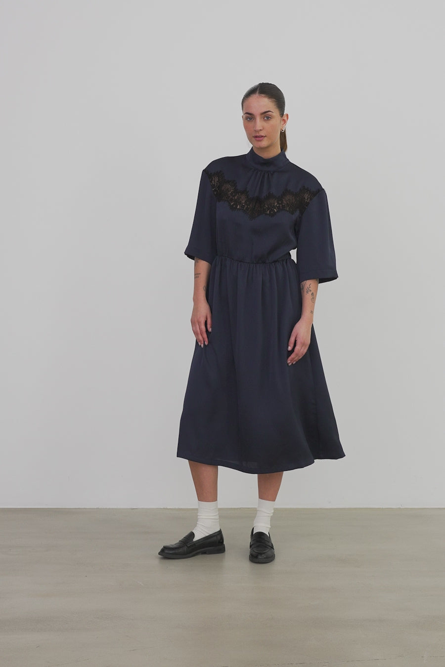 Stella Nova Delicate Lace Midi Dress Dress 401 Ultra Navy